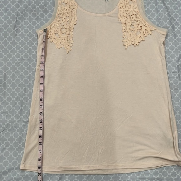 LC Lauren Conrad Size L tank top. NWOT - Picture 7 of 8